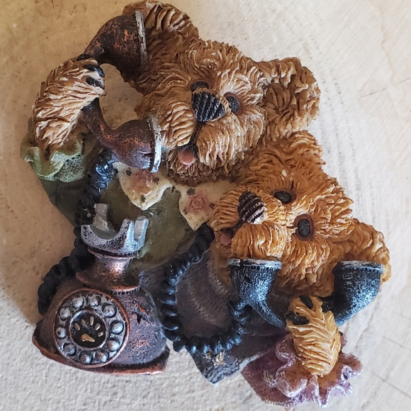 Boyds Bears Bearwear Brooch - Alexandra and Belle Telephone Tied 1999 - Picture 5 of 5